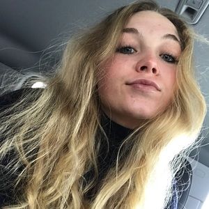 Meet your Posher, Arielle